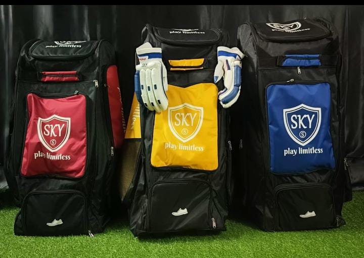 SKY PLATINUM EDITION DUFFEL Plus Wheelie CRICKET KITBAG