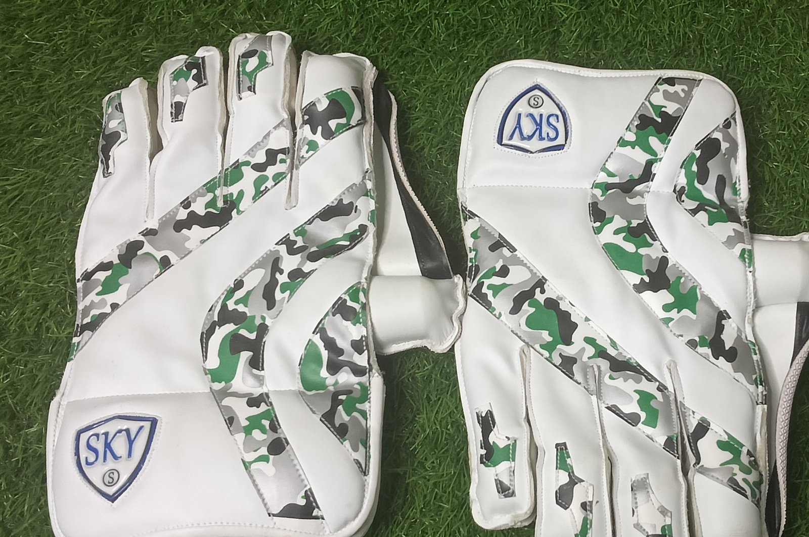 SKY WARRIOR KEEPING GLOVE MENS