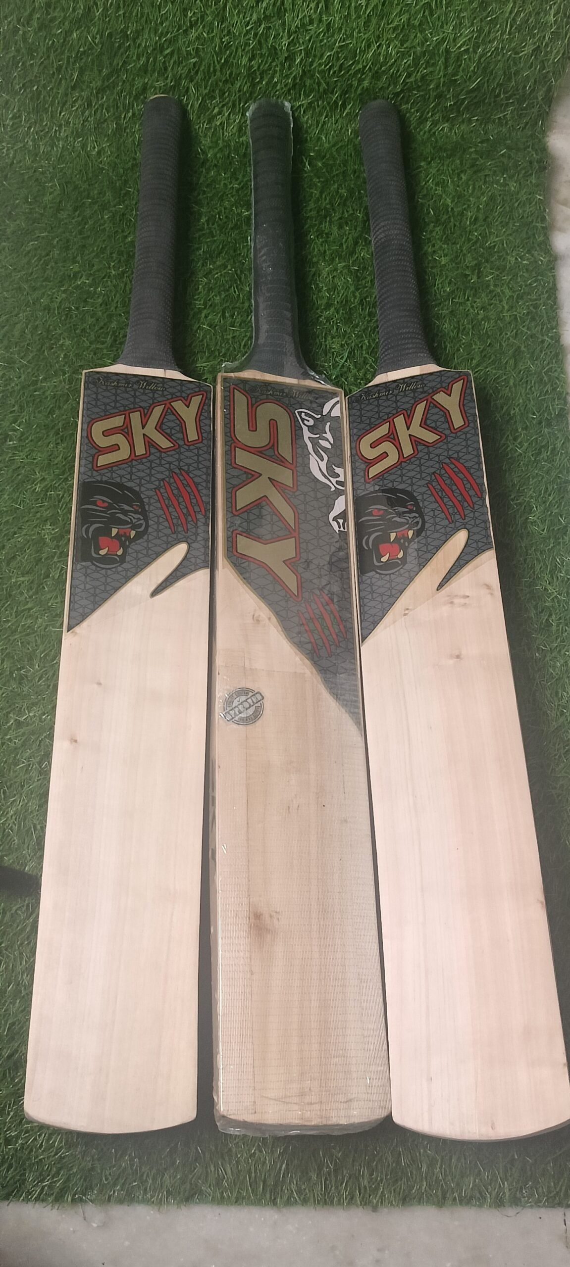 Sky Top Grade Kashmir Willow Bats Men’s