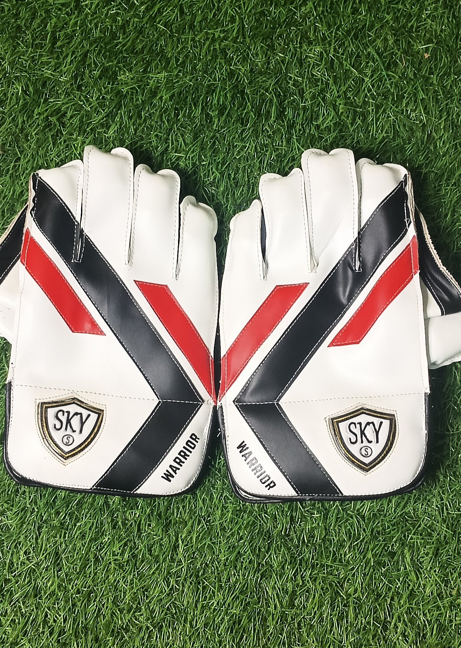 Sky Warrior Wicket Keeping Gloves (Boys & Youth)